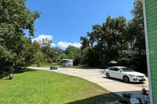 23 Reggies Rd, Hilton Head Island, SC 29926 - Photo 5