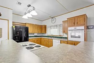 77 Moultrie Plantation Rd, Ridgeland, SC 29936 - Photo 17