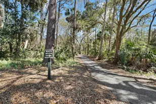100 Colonnade Dr, Hilton Head Island, SC 29928 - Photo 31