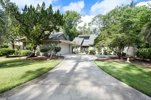 15 Persimmon Pl, Hilton Head Island, SC 29926 - Photo 1