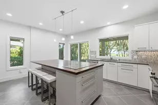 70 Deerfield Rd, Hilton Head Island, SC 29926 - Photo 11
