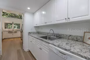 13 Lawton Dr, Hilton Head Island, SC 29928 - Photo 17