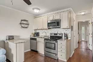 40 Folly Field Rd, Hilton Head Island, SC 29928 - Photo 11