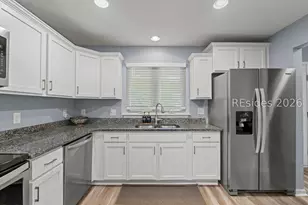 207 Ceasar Pl, Hilton Head Island, SC 29926 - Photo 9