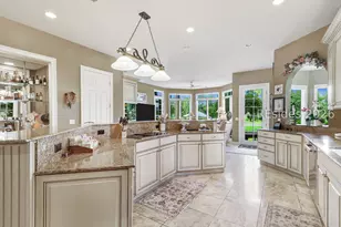 243 Belfair Oaks Blvd, Bluffton, SC 29910 - Photo 15