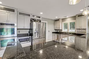 56 Sussex Ln, Hilton Head Island, SC 29926 - Photo 15