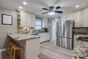 6589 Thomas Lawton Dr, Bluffton, SC 29910 - Photo 9