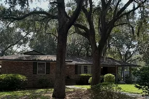 32 Oleander St, Hilton Head Island, SC 29928 - Photo 5
