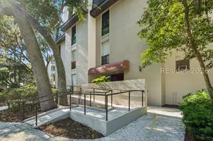 18 Lighthouse Ln, Hilton Head Island, SC 29928 - Photo 19