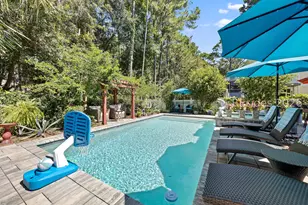 96 Victoria Square Dr, Hilton Head Island, SC 29926 - Photo 5