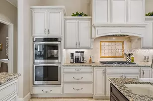 526 Colonial Dr, Hilton Head Island, SC 29926 - Photo 9