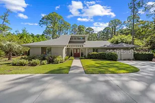 10 Big Woods Dr, Hilton Head Island, SC 29926 - Photo 5