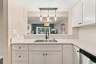 113 Shipyard Dr, Hilton Head Island, SC 29928 - Photo 11
