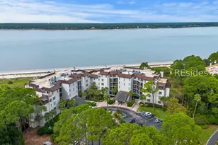 251 S Sea Pines Dr, Hilton Head Island, SC 29928 - Photo 7