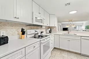22 Lighthouse Rd, Hilton Head Island, SC 29928 - Photo 3