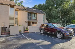11 Tanglewood Dr, Hilton Head Island, SC 29928 - Photo 3