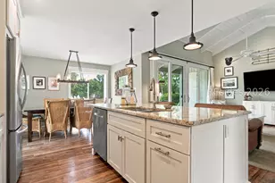 226 S Sea Pines Dr, Hilton Head Island, SC 29928 - Photo 11