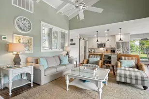 226 S Sea Pines Dr, Hilton Head Island, SC 29928 - Photo 15