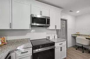 1254 Ribaut Rd, Beaufort, SC 29902 - Photo 9