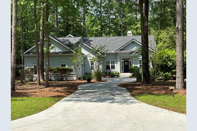 209 White Oaks Circle, Bluffton, SC 29910 - Photo 1