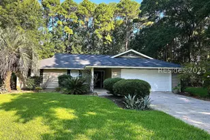 37 N Wade Hampton Ct, Saint Helena Island, SC 29920 - Photo 1