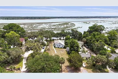 1413 Pigeon Point Road, Beaufort, SC 29902 - Photo 1