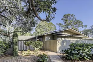 212 Greenwood Dr, Hilton Head Island, SC 29928 - Photo 1