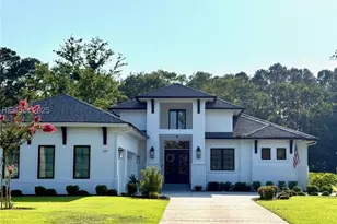 261 Farnsleigh Ave, Bluffton, SC 29910 - Photo 1