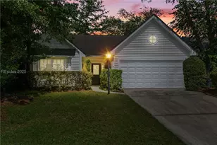 7 Lake Linden Dr, Bluffton, SC 29910 - Photo 1