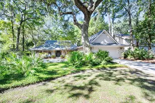 19 Forest Dr, Hilton Head Island, SC 29928 - Photo 1