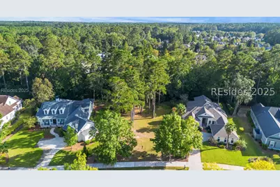 107 Farnsleigh Avenue, Bluffton, SC 29910 - Photo 1