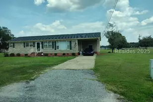 209 Pecan Dr, Cheraw, SC 29520 - Photo 1