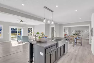 15 Vine St, Hilton Head Island, SC 29926 - Photo 1