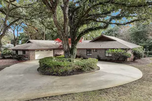 124 Coggins Point Rd, Hilton Head Island, SC 29928 - Photo 1