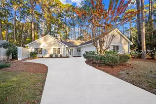 39 Golden Hind Dr, Hilton Head Island, SC 29926 - Photo 1