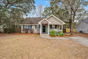 15 Mary Elizabeth Dr, Beaufort, SC 29907 - Photo 1