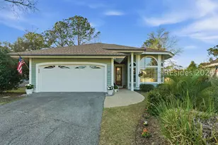 29 Royal Pointe Dr, Hilton Head Island, SC 29926 - Photo 1
