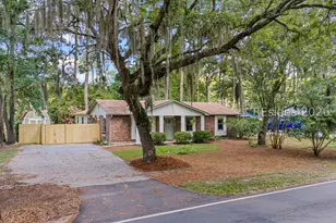 1813 Drayton Dr, Port Royal, SC 29935 - Photo 1