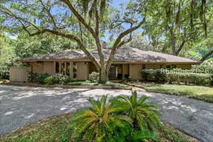 19 Water Oak Dr, Hilton Head Island, SC 29928 - Photo 1