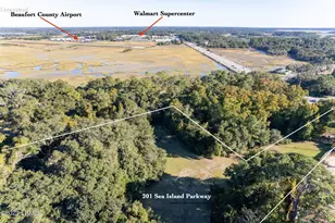 201 Sea Island Pkwy, Beaufort, SC 29907 - Photo 1