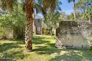 809 Hamilton St, Beaufort, SC 29902 - Photo 9