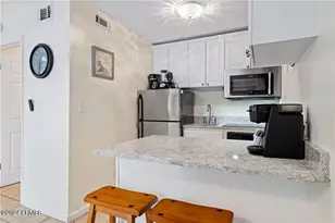 4 N Forest Beach Dr, Hilton Head Island, SC 29928 - Photo 13