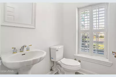 27 E National Boulevard, Beaufort, SC 29907 - Photo 23