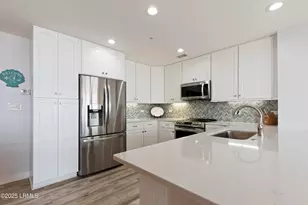 10 N Forest Beach Dr, Hilton Head Island, SC 29928 - Photo 19