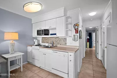 40 Folly Field Road #340c, Hilton Head Island, SC 29928 - Photo 11