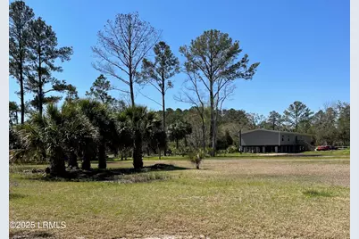 38 Meadowbrook Drive S, Beaufort, SC 29907 - Photo 3