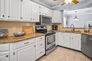 22 Ocean Marsh Ln, Harbor Island, SC 29920 - Photo 11