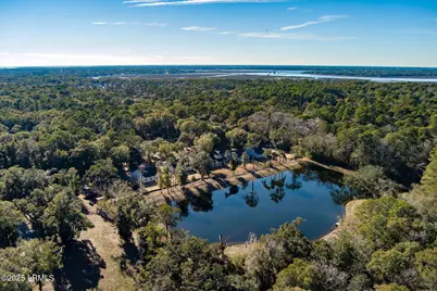 1 Alumni Road, Beaufort, SC 29907 - Photo 7