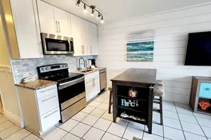 40 Folly Field Rd, Hilton Head, SC 29928 - Photo 3