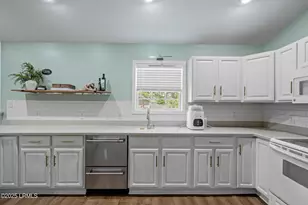 1205 Duncan Dr, Beaufort, SC 29902 - Photo 15